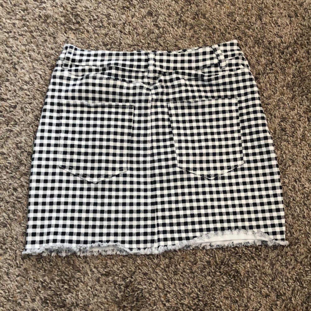 Forever 21 Gingham black checkered mini skirt - Picture 3 of 3